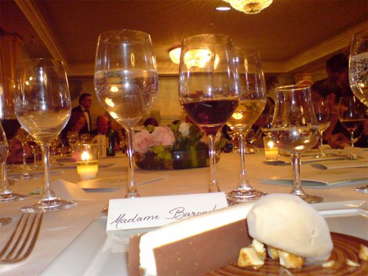 Madame Jeanne B. Barondeau à l'hôtel Bristol